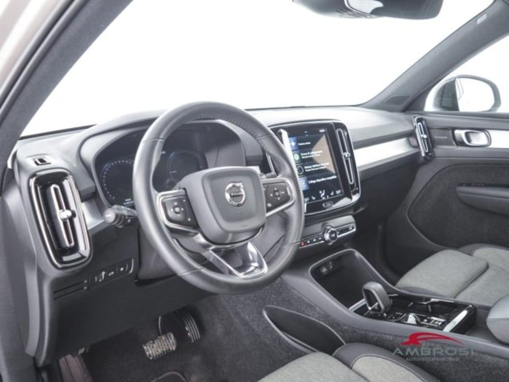 Volvo XC40 usata a Perugia (8)