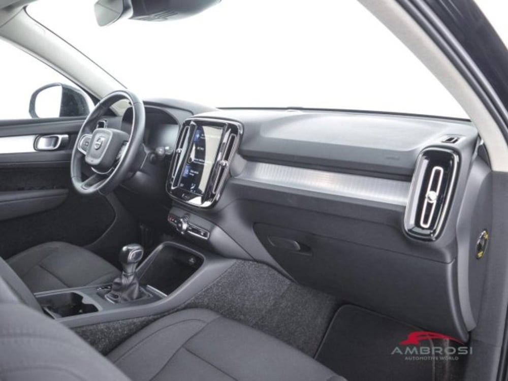 Volvo XC40 usata a Perugia (12)