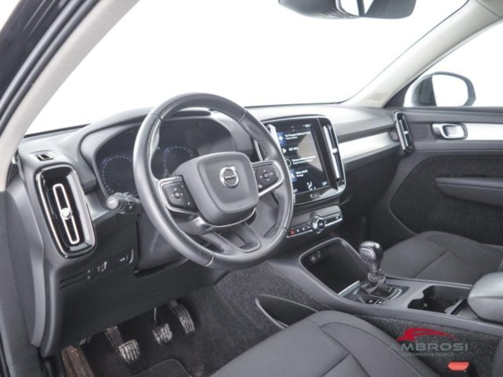 Volvo XC40 usata a Perugia (8)