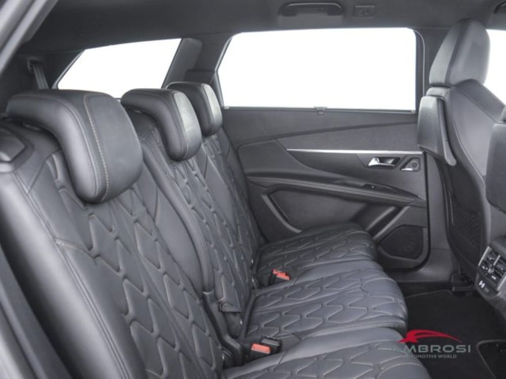 Peugeot 5008 usata a Perugia (13)