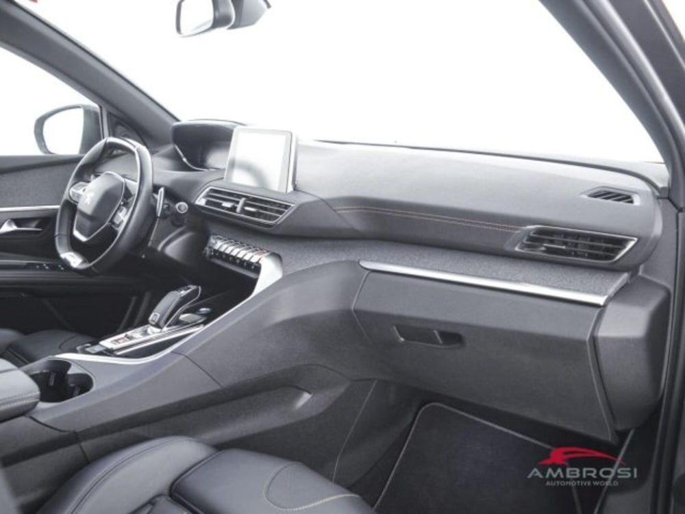 Peugeot 5008 usata a Perugia (14)
