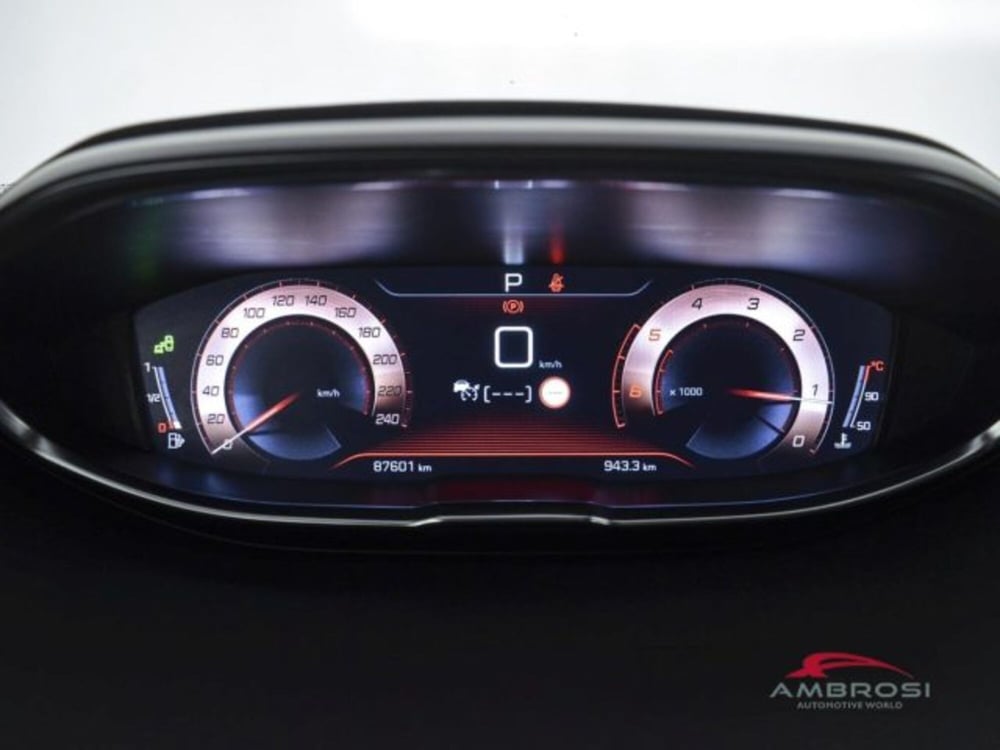 Peugeot 5008 usata a Perugia (15)