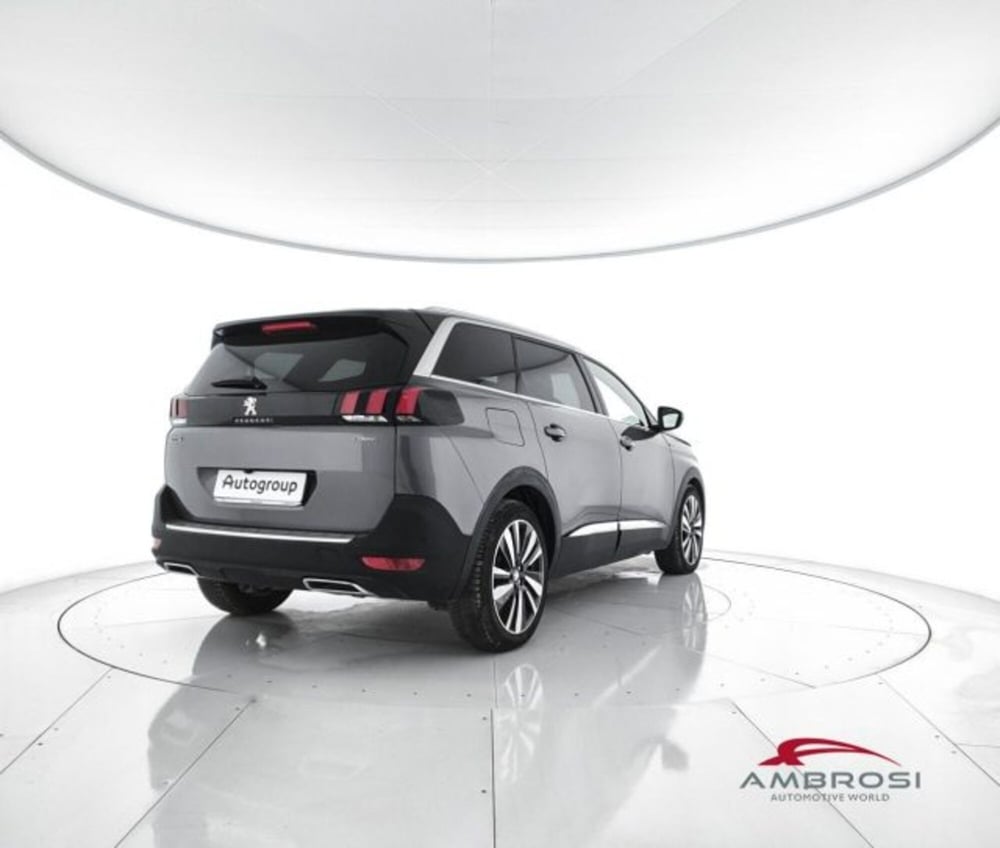 Peugeot 5008 usata a Perugia (3)