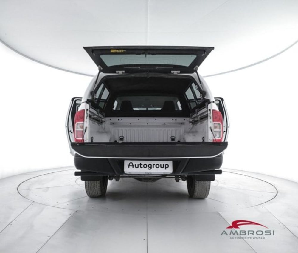 Nissan Navara usata a Perugia (7)