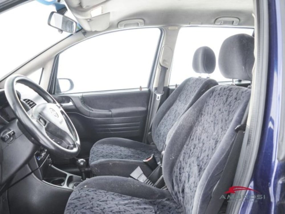 Opel Zafira usata a Perugia (9)