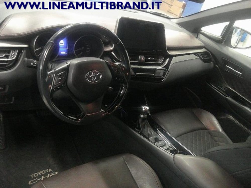 Toyota Toyota C-HR usata a Piacenza (13)