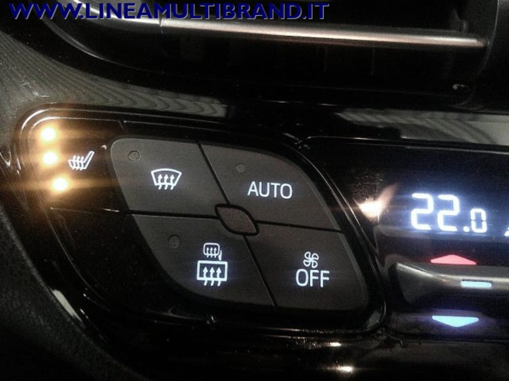 Toyota Toyota C-HR usata a Piacenza (19)