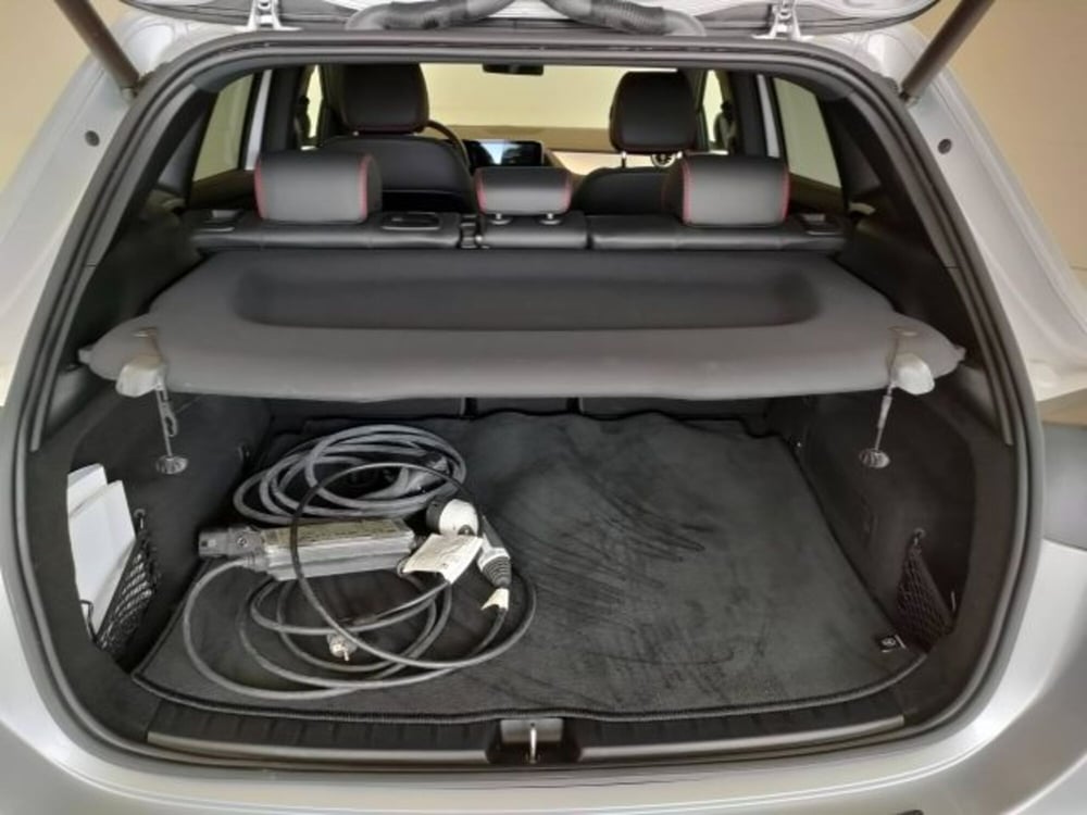 Mercedes-Benz EQA usata a Teramo (5)