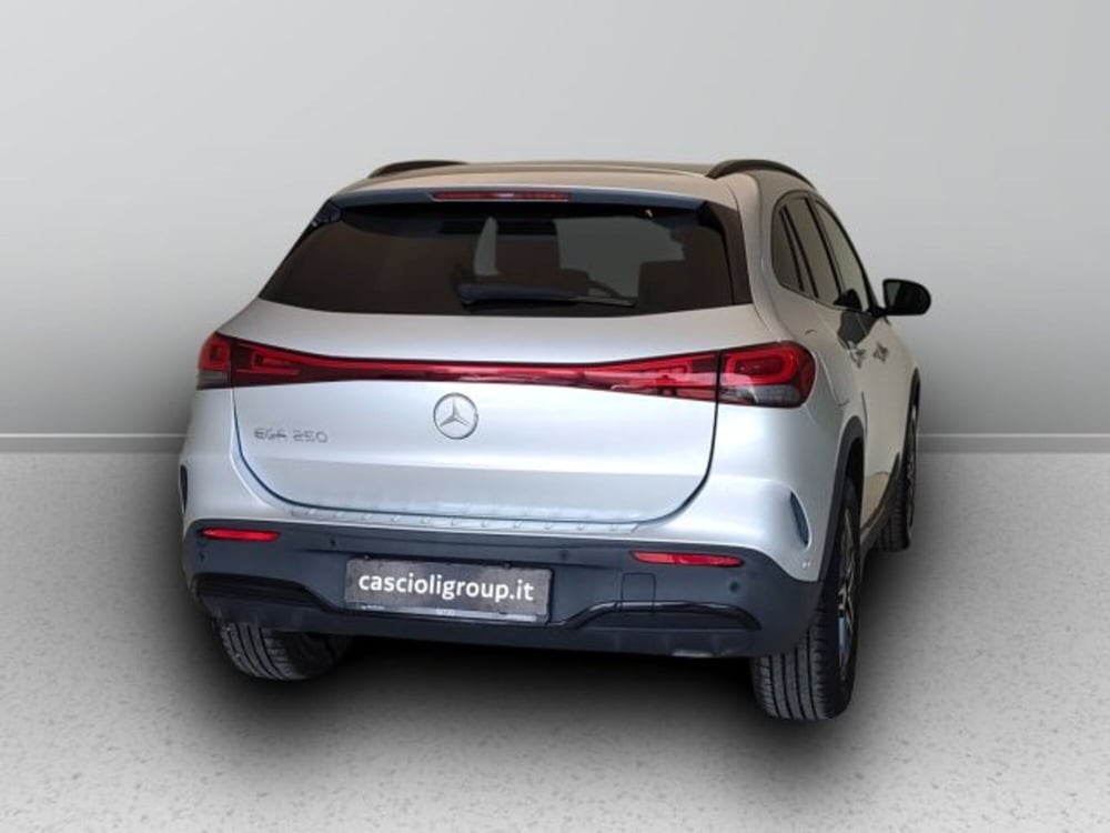 Mercedes-Benz EQA usata a Teramo (6)