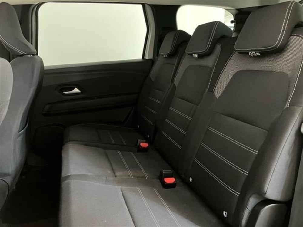 Dacia Jogger usata a Como (12)