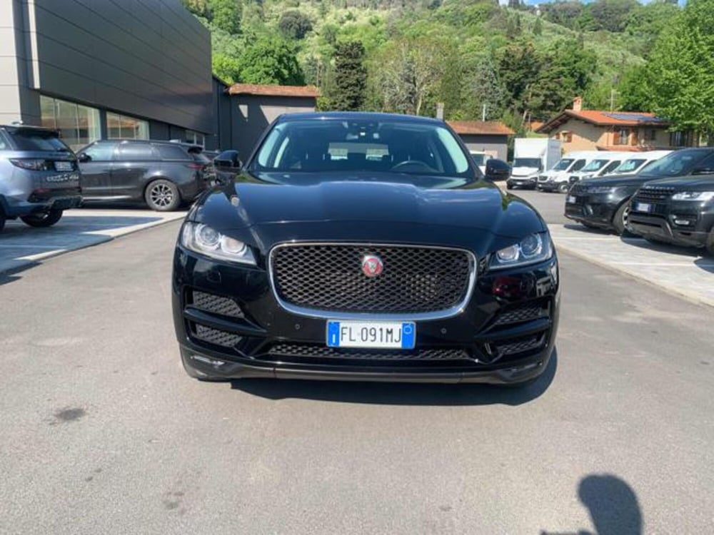 Jaguar F-Pace usata a Lucca