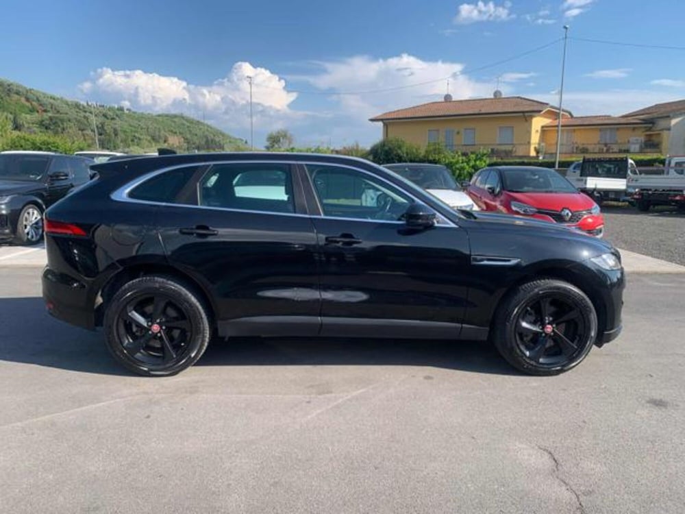 Jaguar F-Pace usata a Lucca (2)