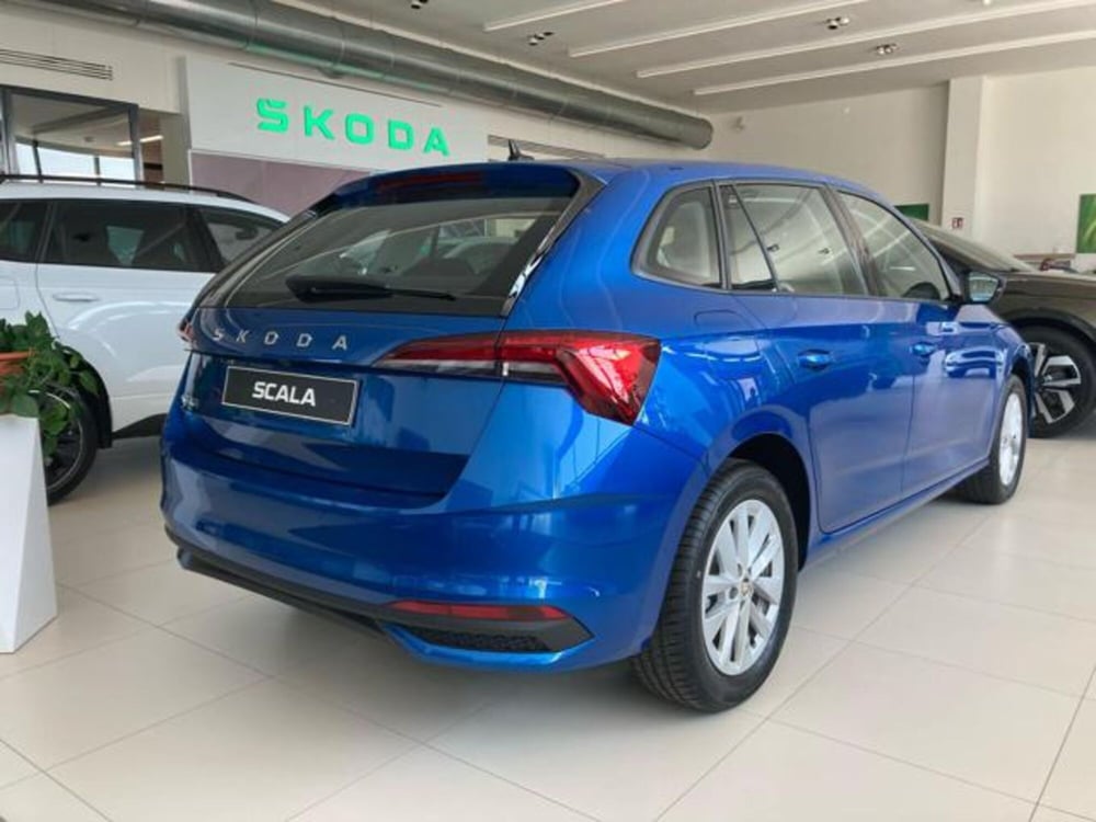 Skoda Scala nuova a Novara (2)