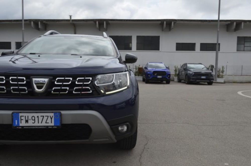 Dacia Duster usata a Latina (11)