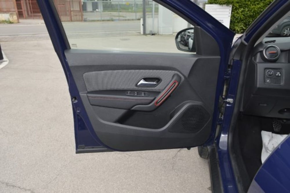 Dacia Duster usata a Latina (12)