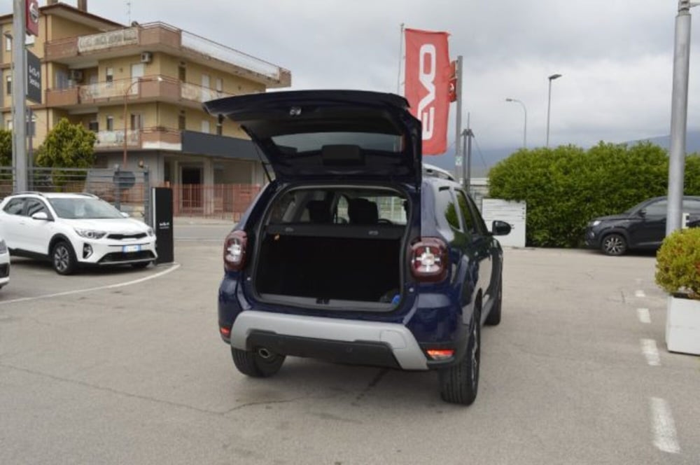 Dacia Duster usata a Latina (7)