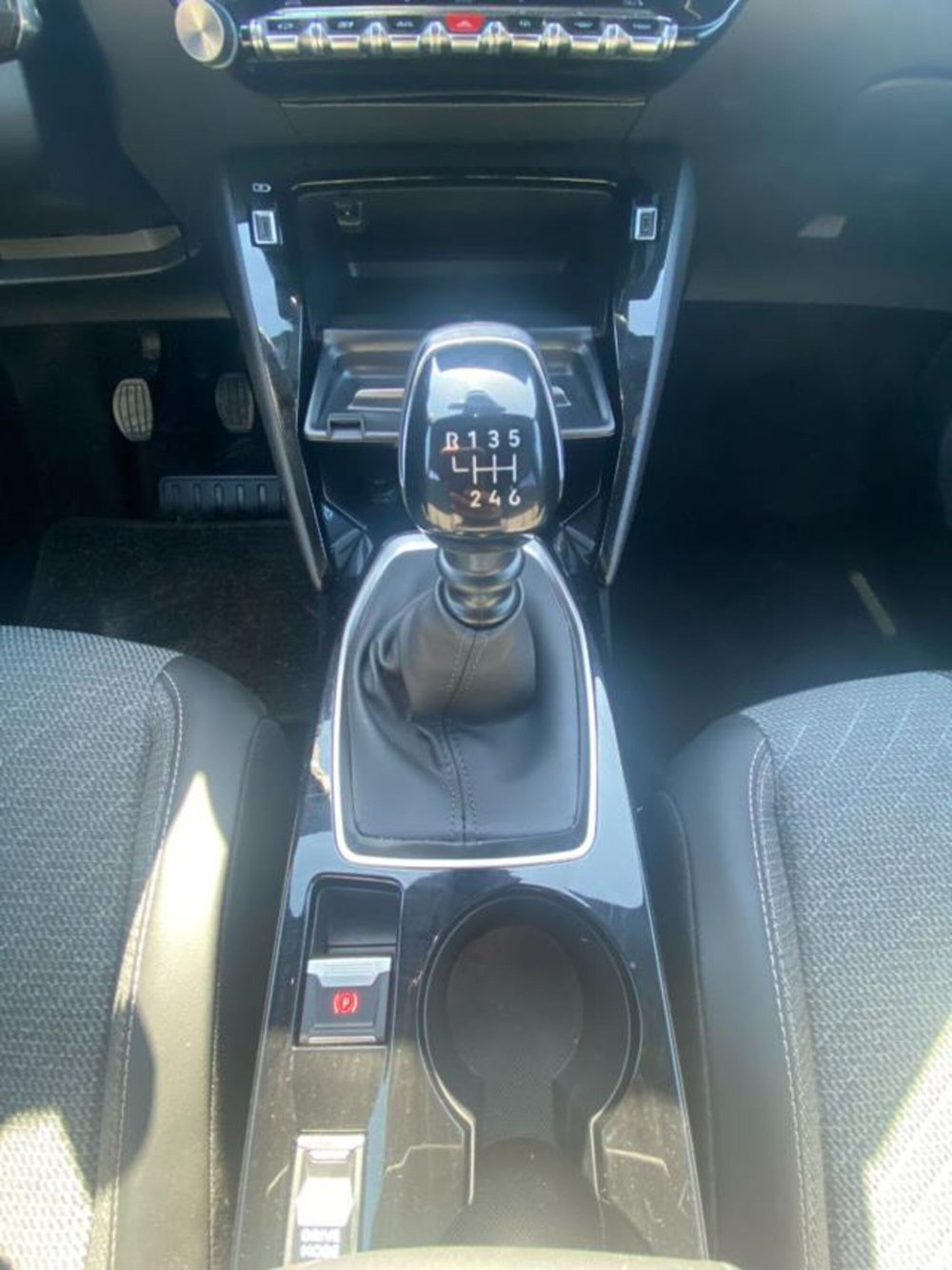 Peugeot 2008 usata a Firenze (9)