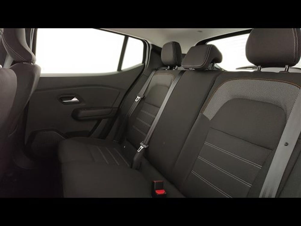 Dacia Sandero usata a Milano (9)