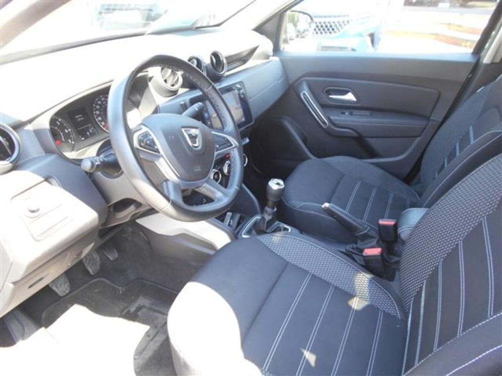 Dacia Duster usata a Firenze (14)