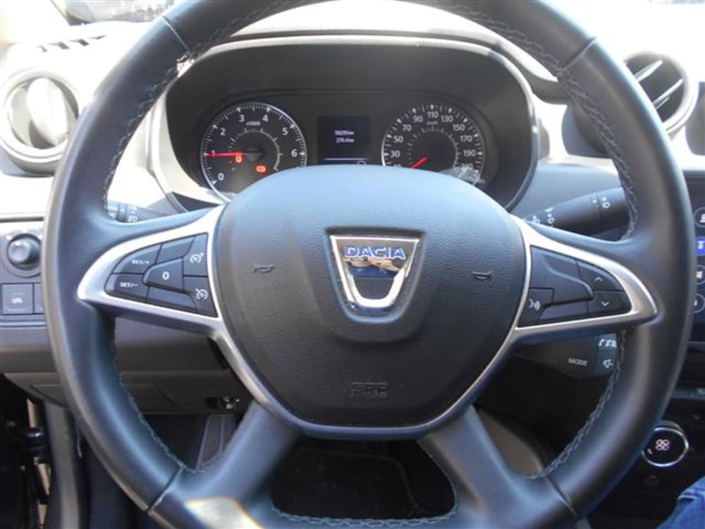 Dacia Duster usata a Firenze (8)