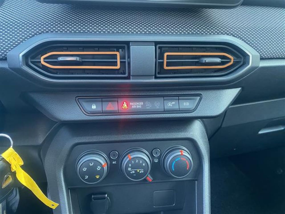 Dacia Sandero usata a Bologna (15)