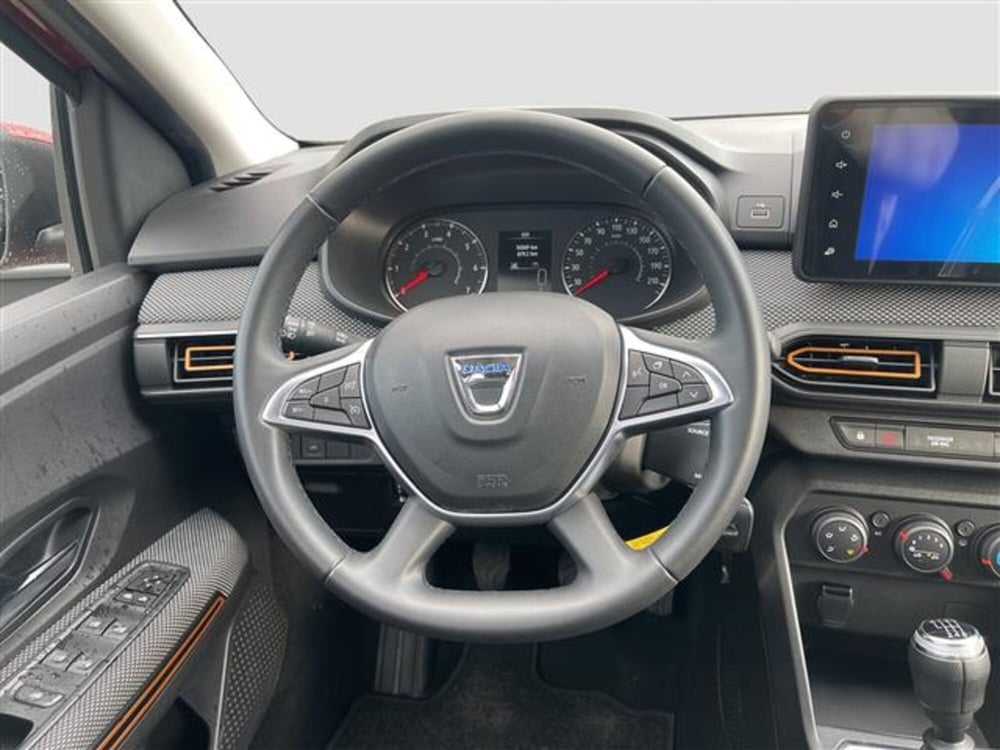 Dacia Sandero usata a Bologna (13)