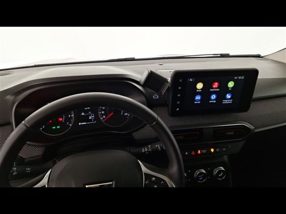 Dacia Sandero usata a Milano (11)