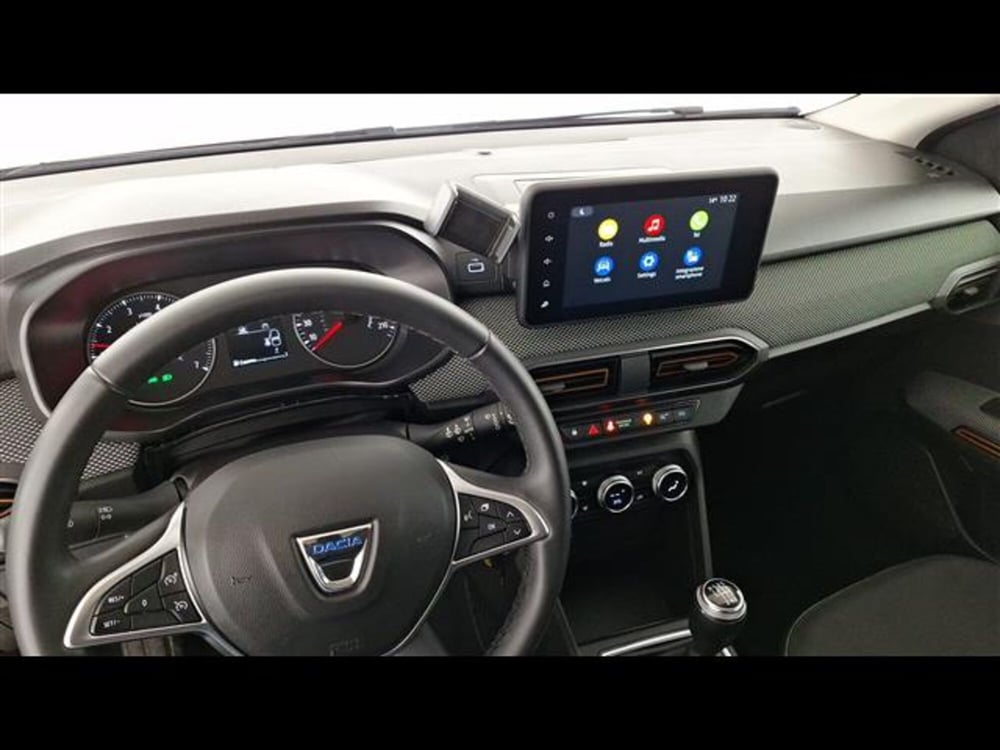 Dacia Sandero usata a Milano (15)