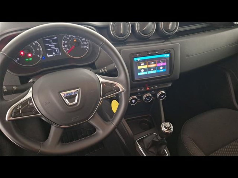 Dacia Duster usata a Milano (12)