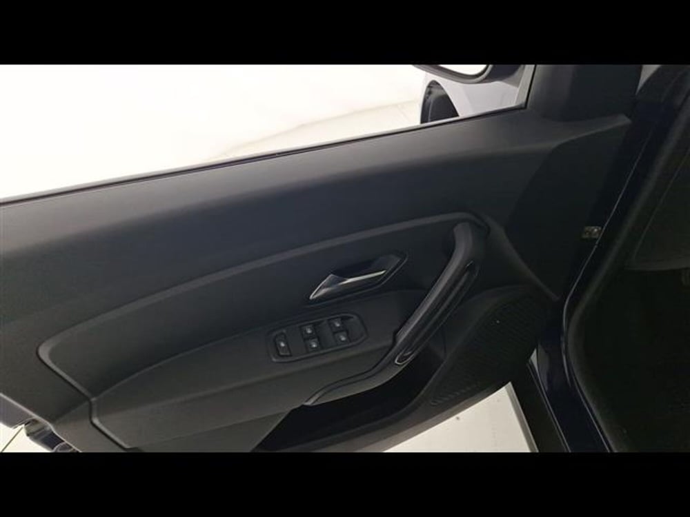 Dacia Duster usata a Milano (8)