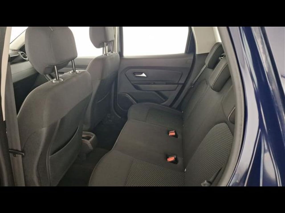 Dacia Duster usata a Milano (9)