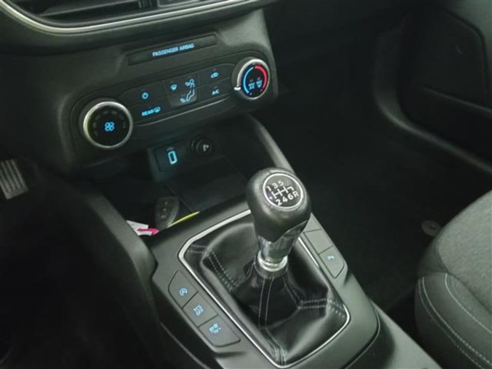 Ford Focus Station Wagon usata a Torino (11)