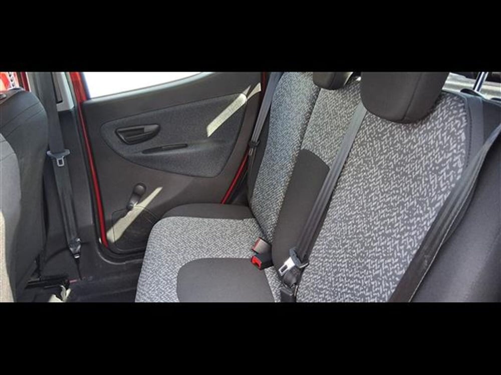 Lancia Ypsilon usata a Firenze (11)