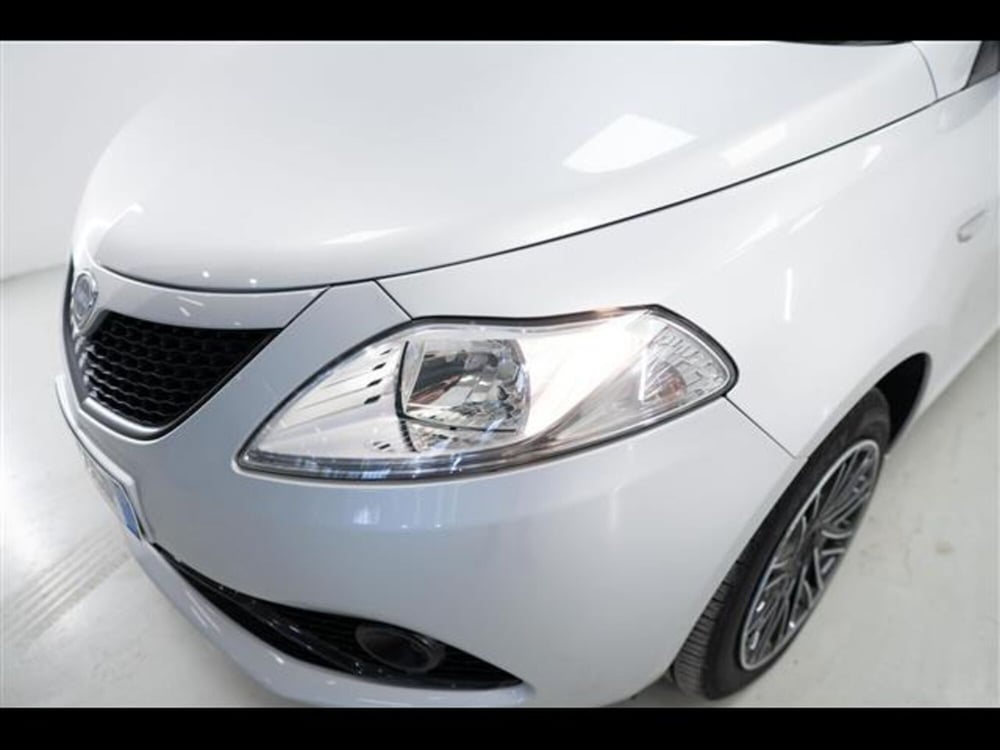 Lancia Ypsilon usata a Torino (15)