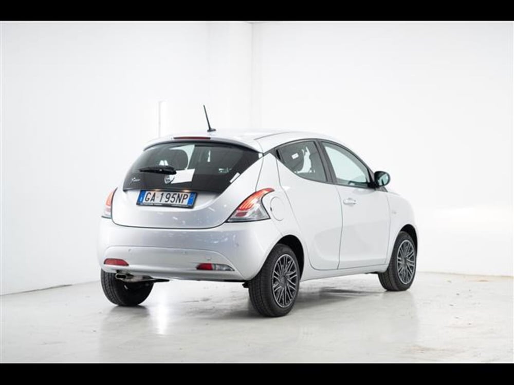 Lancia Ypsilon usata a Torino (3)