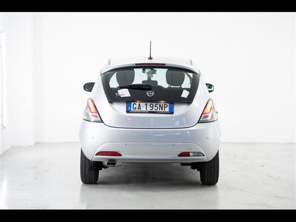 Lancia Ypsilon usata a Torino (5)