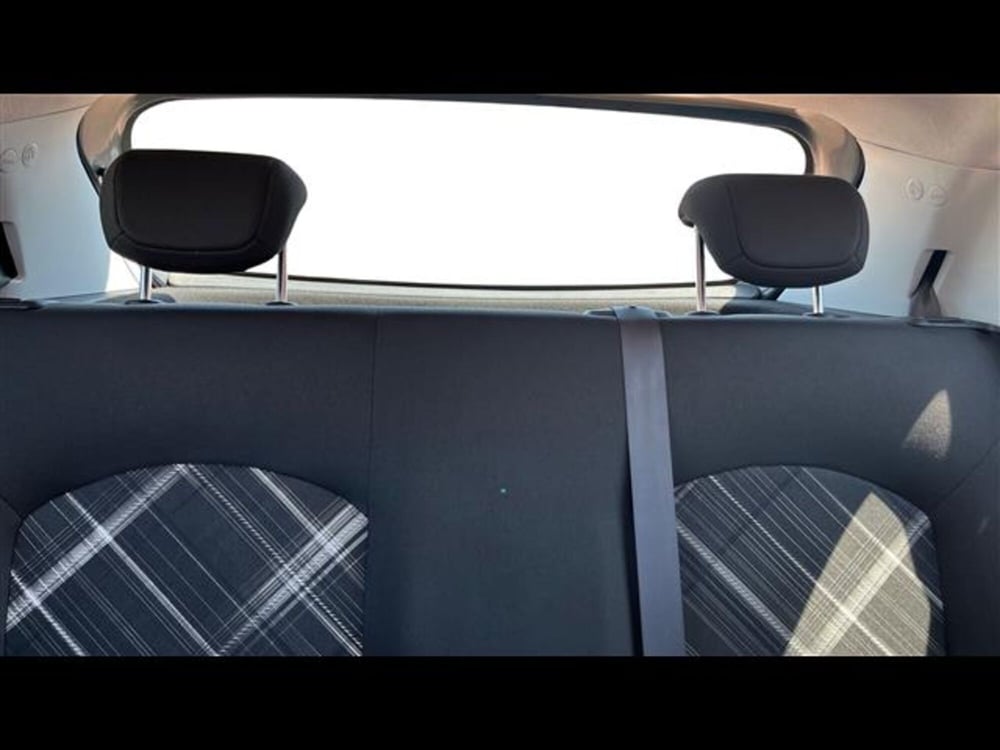 Opel Corsa usata a Lecce (9)