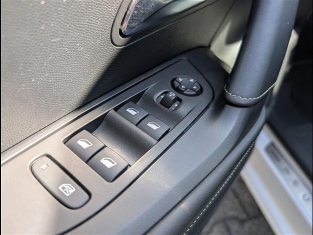 Peugeot 2008 usata a Pavia (13)