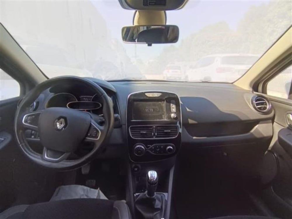 Renault Clio usata a Livorno (10)