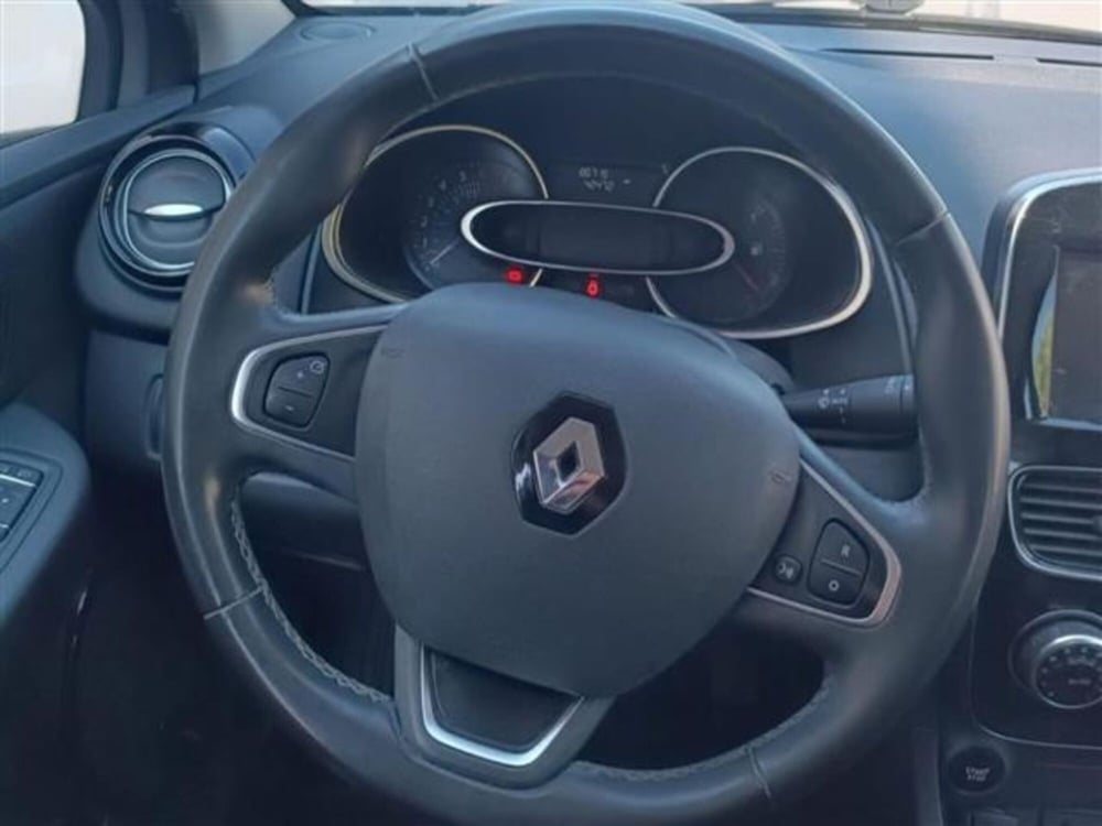 Renault Clio usata a Livorno (11)