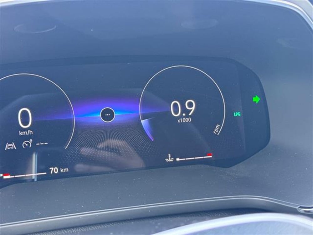 Renault Captur nuova a Pavia (11)