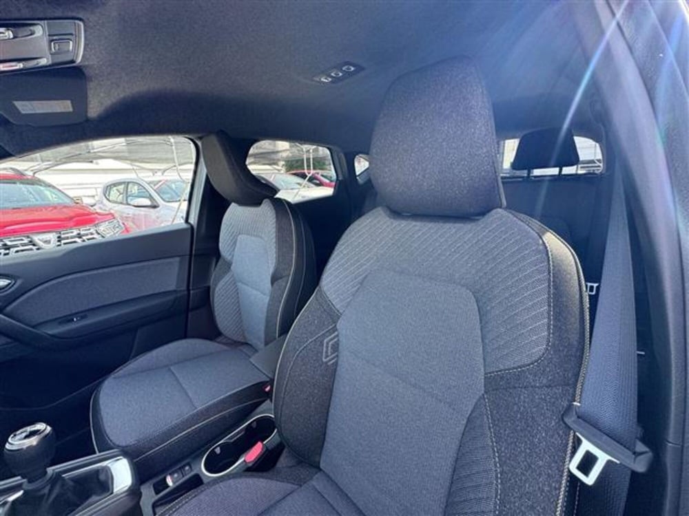 Renault Captur nuova a Pavia (12)