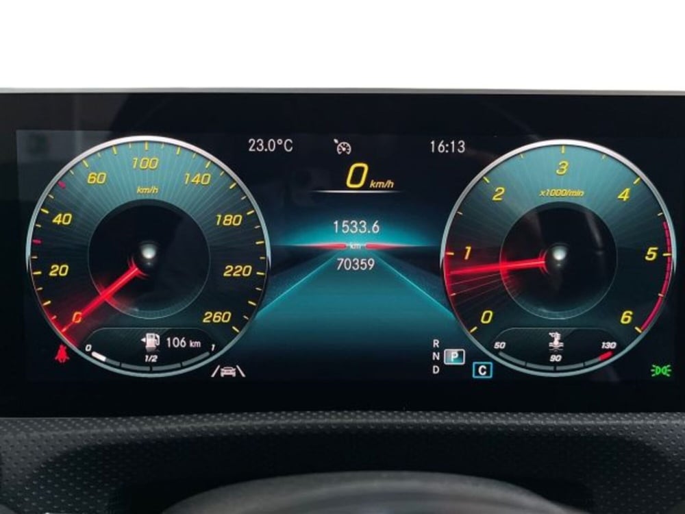 Mercedes-Benz CLA Shooting Brake usata a Verona (8)