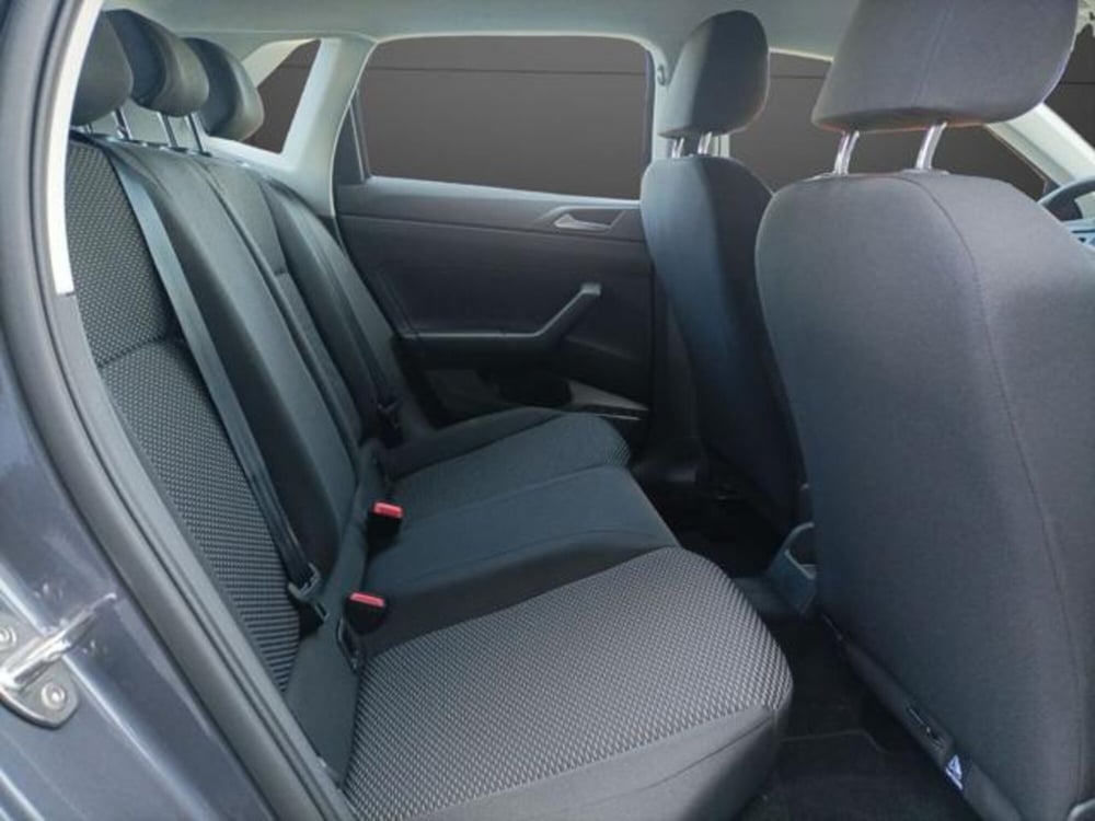 Volkswagen Polo nuova a Milano (15)