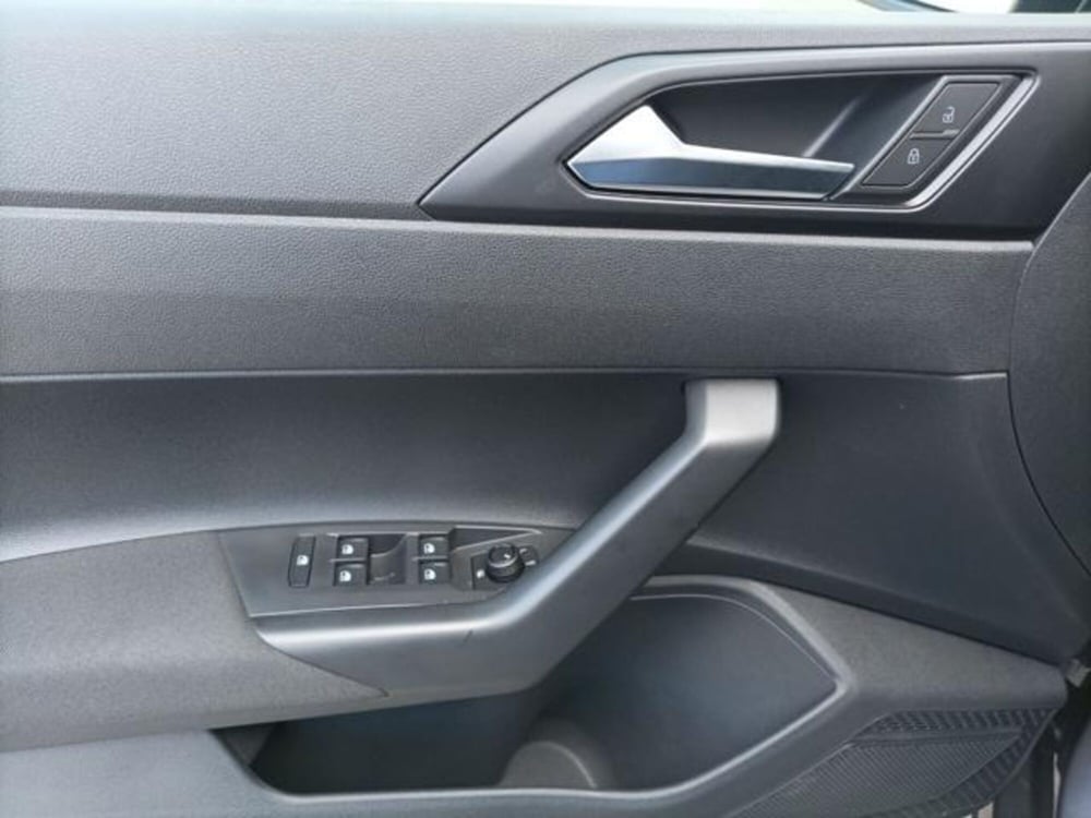Volkswagen Polo nuova a Milano (18)