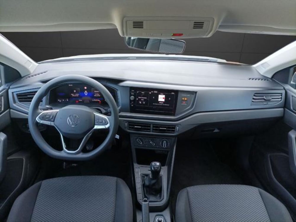 Volkswagen Polo nuova a Milano (9)
