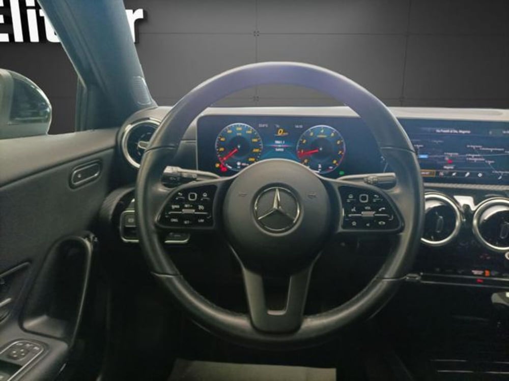 Mercedes-Benz Classe A Sedan usata a Milano (10)