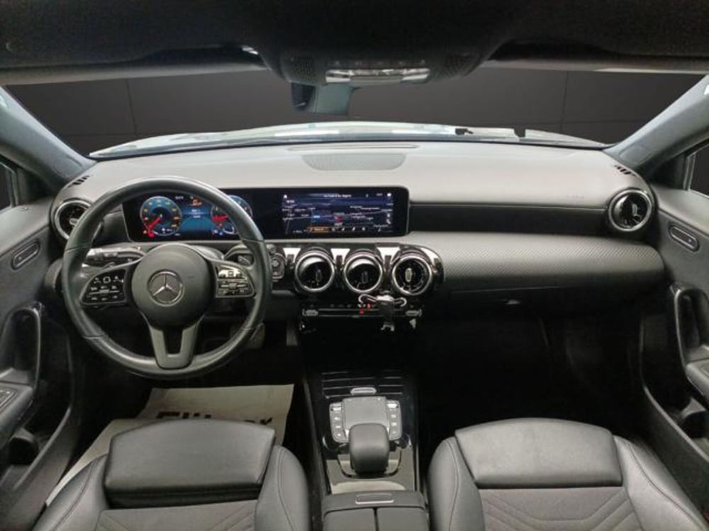 Mercedes-Benz Classe A Sedan usata a Milano (11)