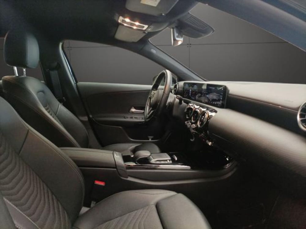 Mercedes-Benz Classe A Sedan usata a Milano (9)