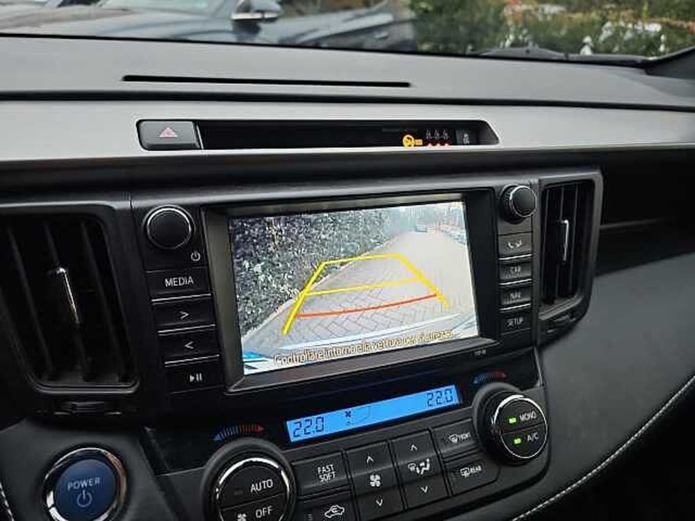 Toyota Rav4 usata a Lecco (16)